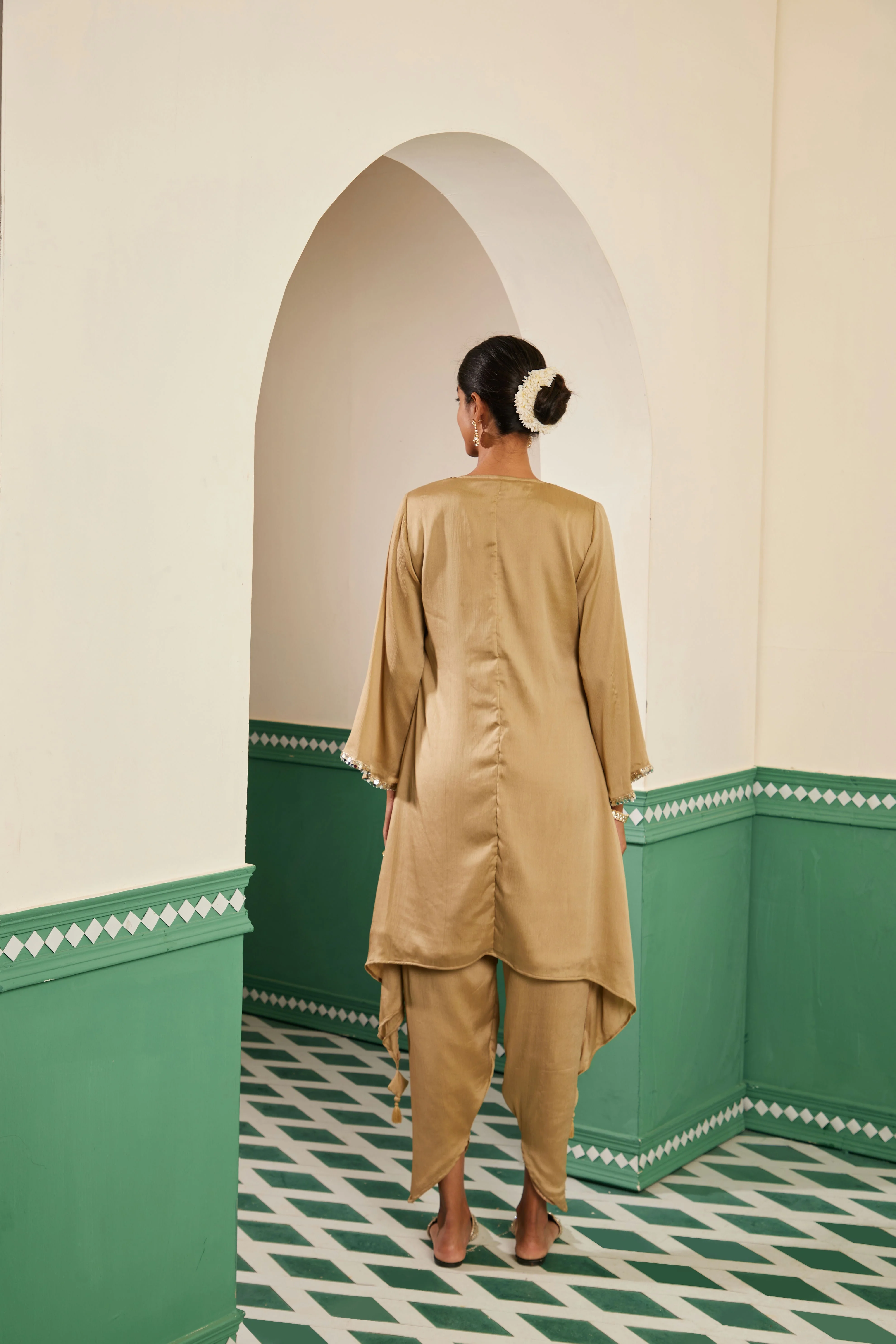 Sajda Champagne Mirrorwork Kurta Set - Image 4